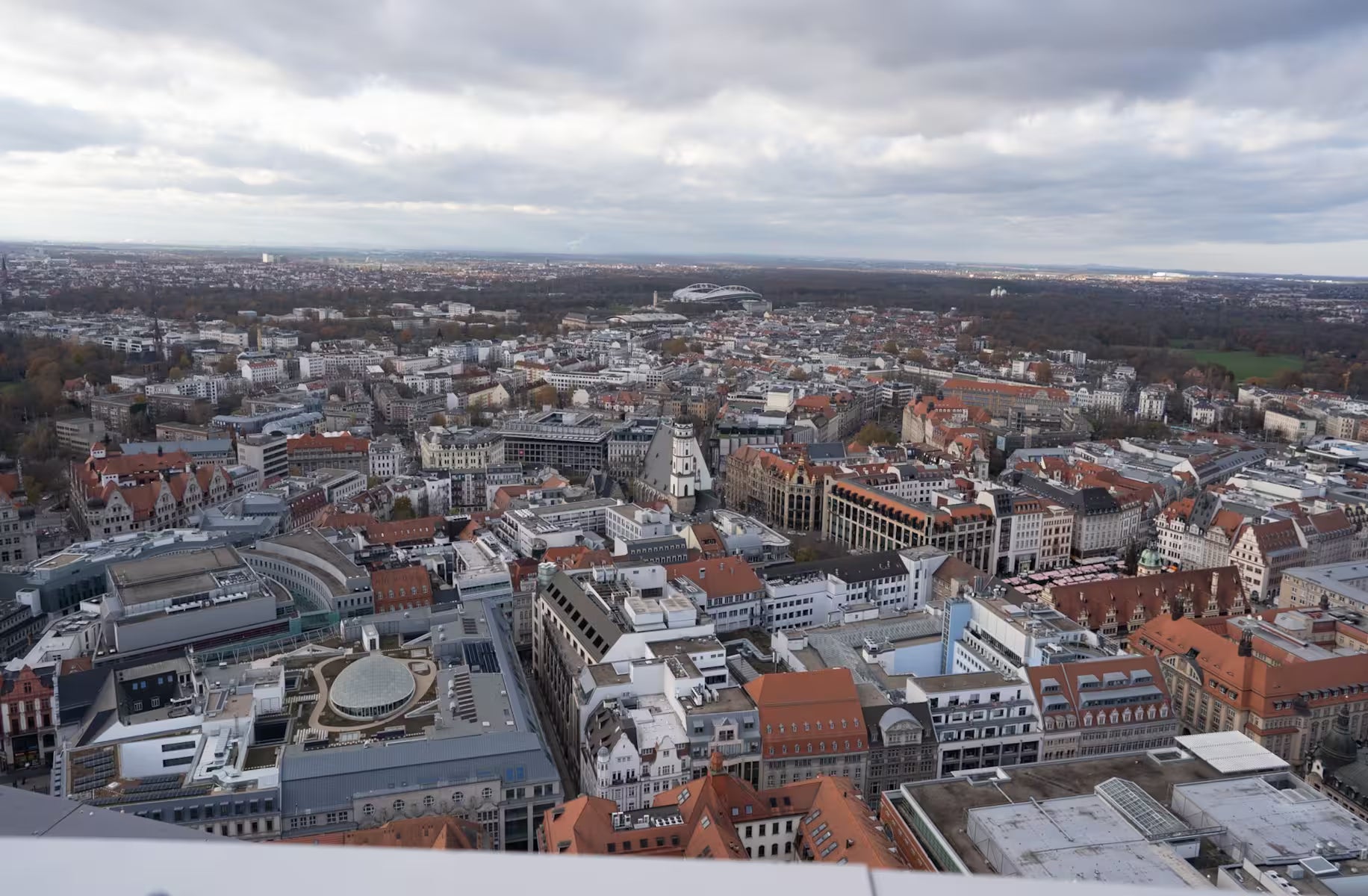 Luftaufnahme von Leipzigs Innenstadt - Mit dem Urban Puzzle Leipzig wird Geschichte & Moderne erkundet